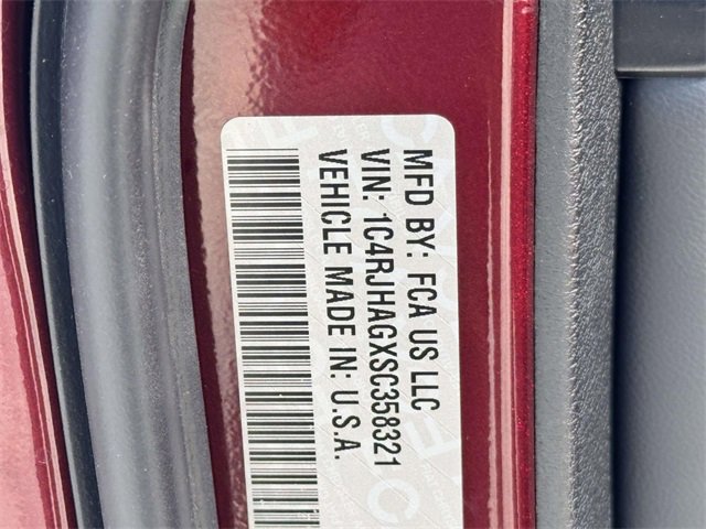 New 2025 Jeep Grand Cherokee Altitude image 25