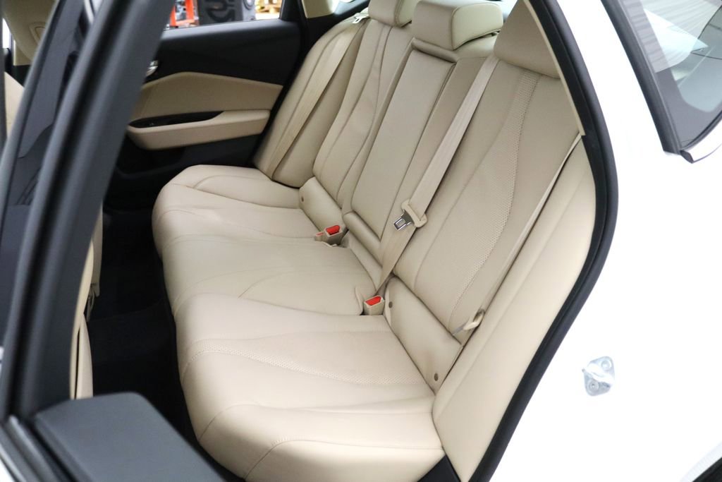 Used 2023 Acura TLX w/ Technology Package FWD image 10