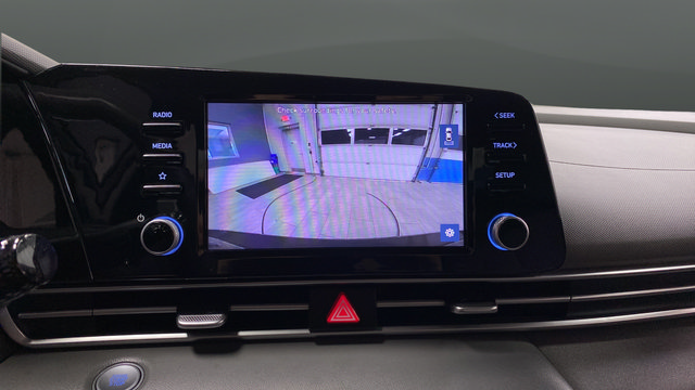Certified 2022 Hyundai Elantra SEL w/ Convenience Package FWD image 13