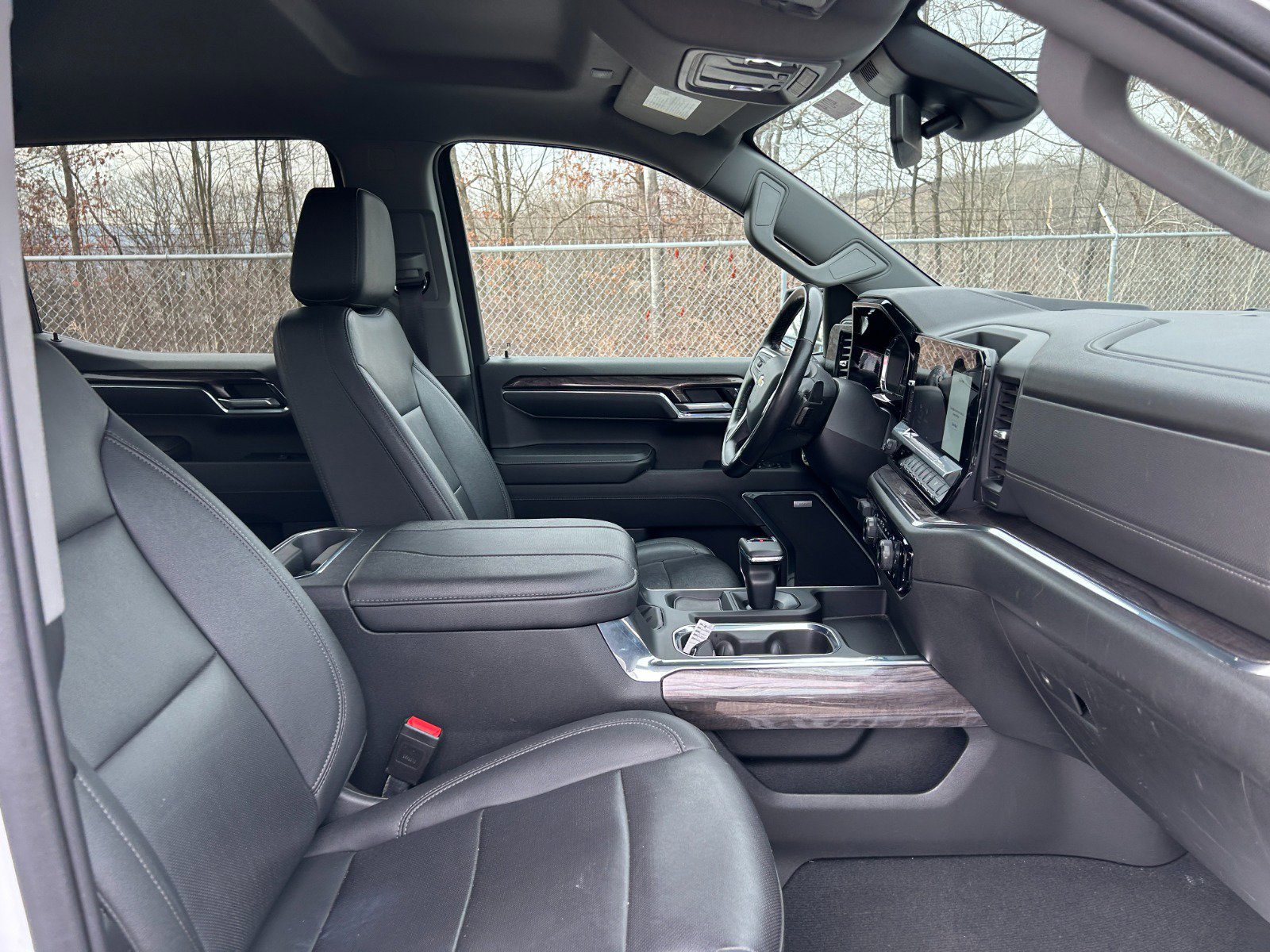 Used 2023 Chevrolet Silverado 1500 LTZ image 20