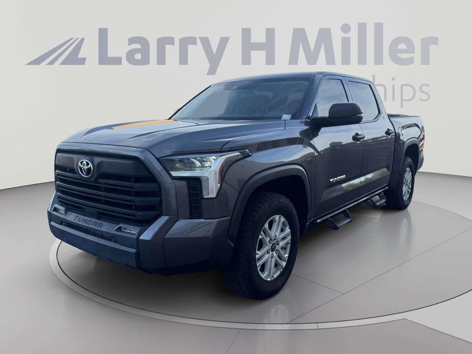 Used 2023 Toyota Tundra SR5 w/ SR5 Convenience Package