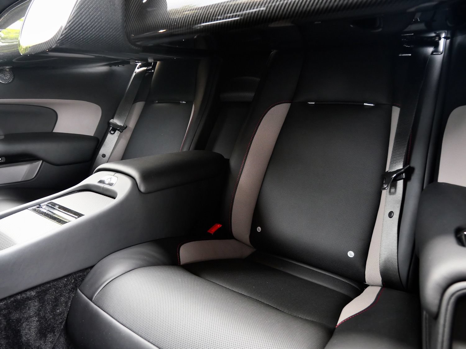 Used 2021 Rolls-Royce Dawn RWD image 7