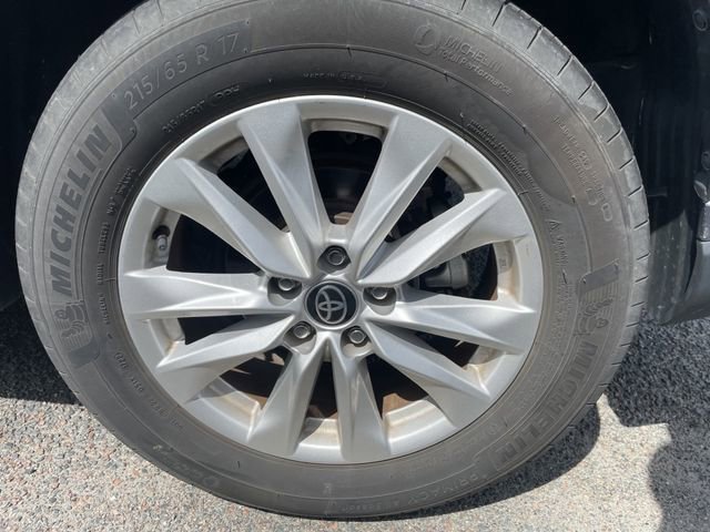 Used 2022 Toyota Corolla Cross LE FWD image 14
