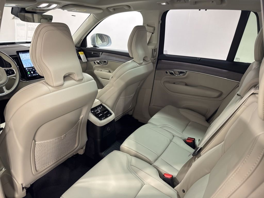 New 2026 Volvo XC90 T8 Ultra w/ Protection Package AWD/4WD image 21