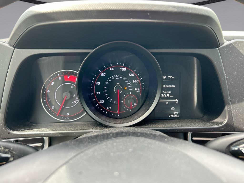 Used 2021 Hyundai Elantra SE FWD image 19