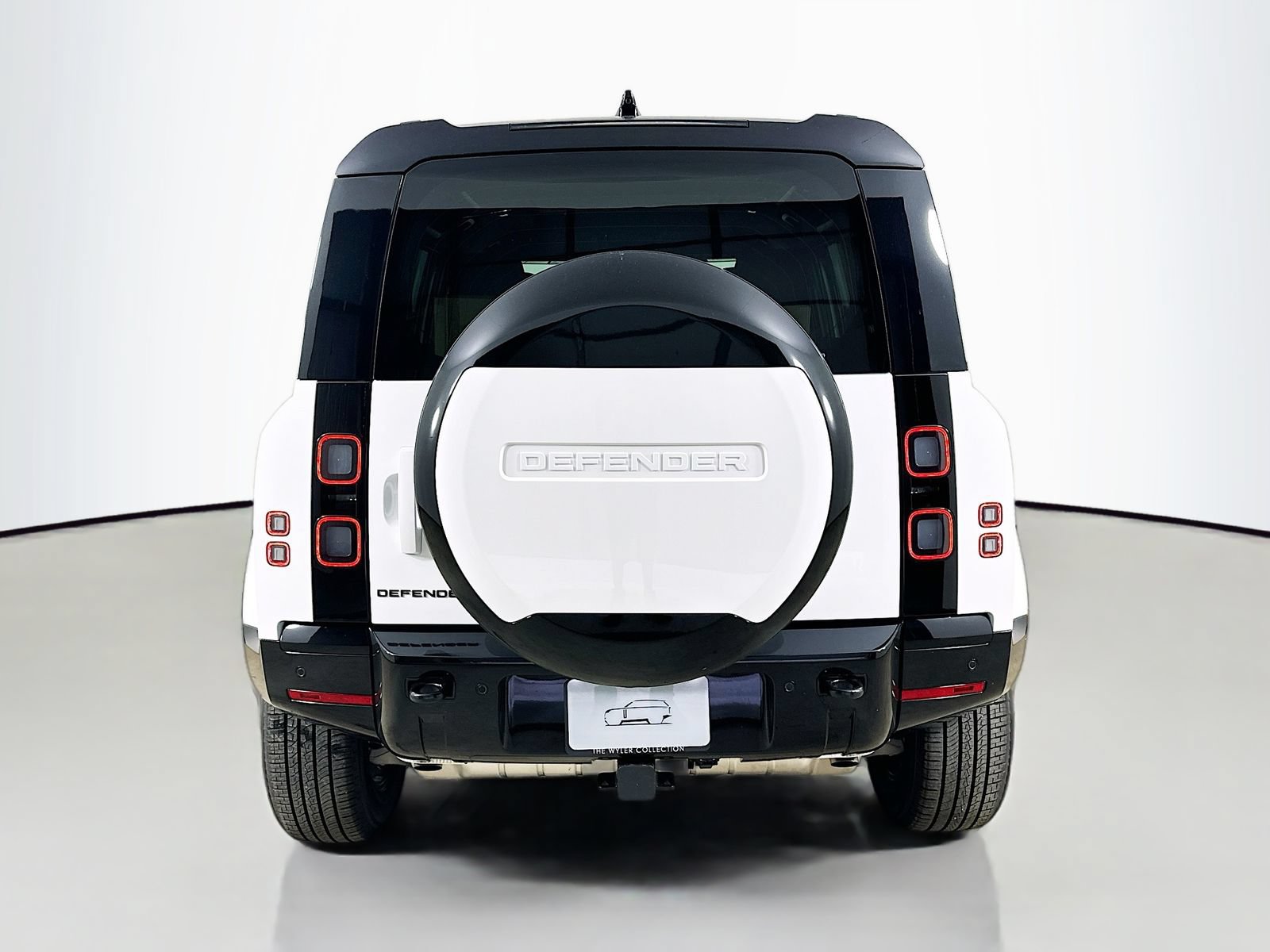 New 2026 Land Rover Defender 110 X-Dynamic SE AWD/4WD image 6