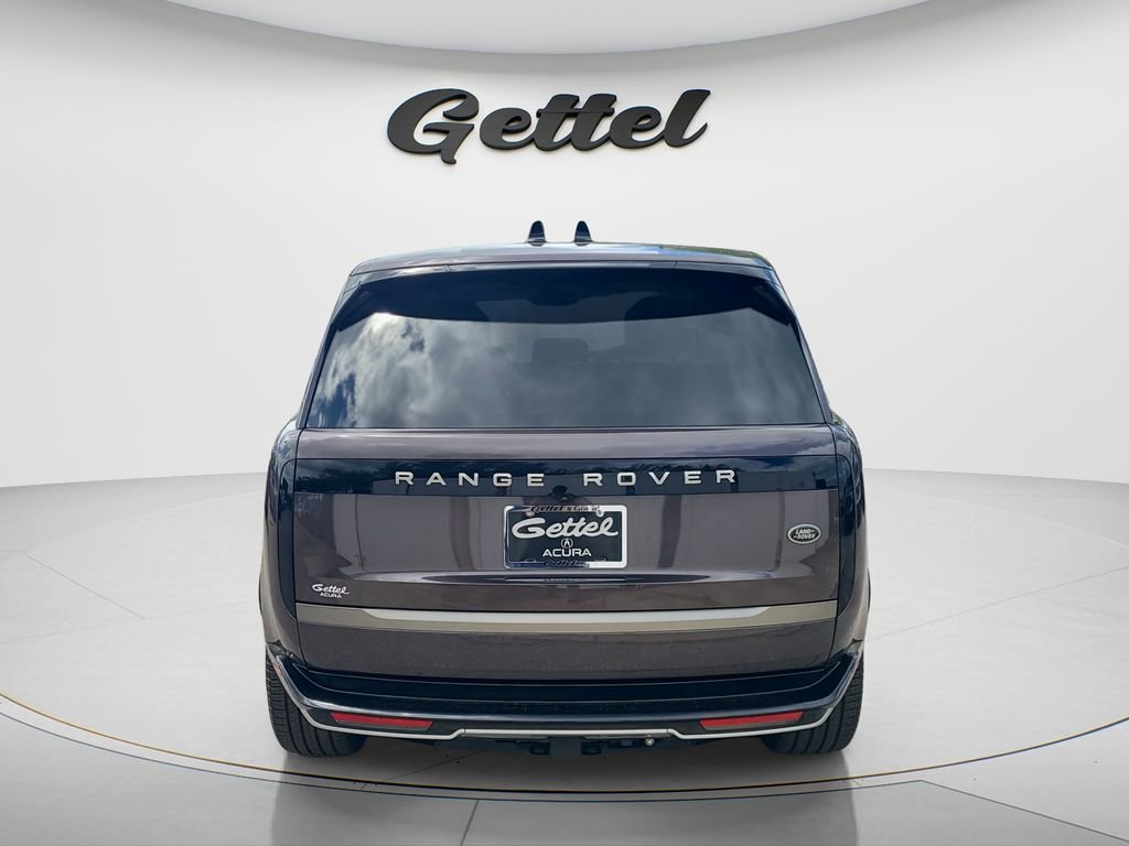 Used 2023 Land Rover Range Rover Long Wheelbase SE image 6
