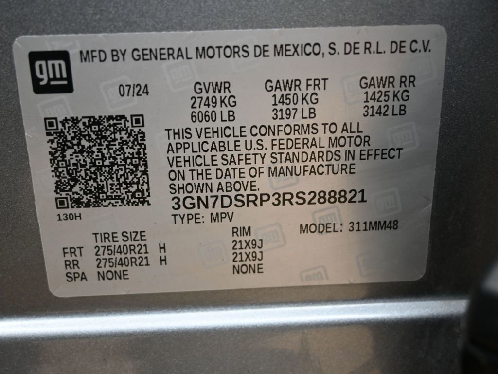 Used 2024 Chevrolet Equinox EV RS FWD image 42