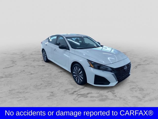 Used 2025 Nissan Altima 2.5 SV image 3