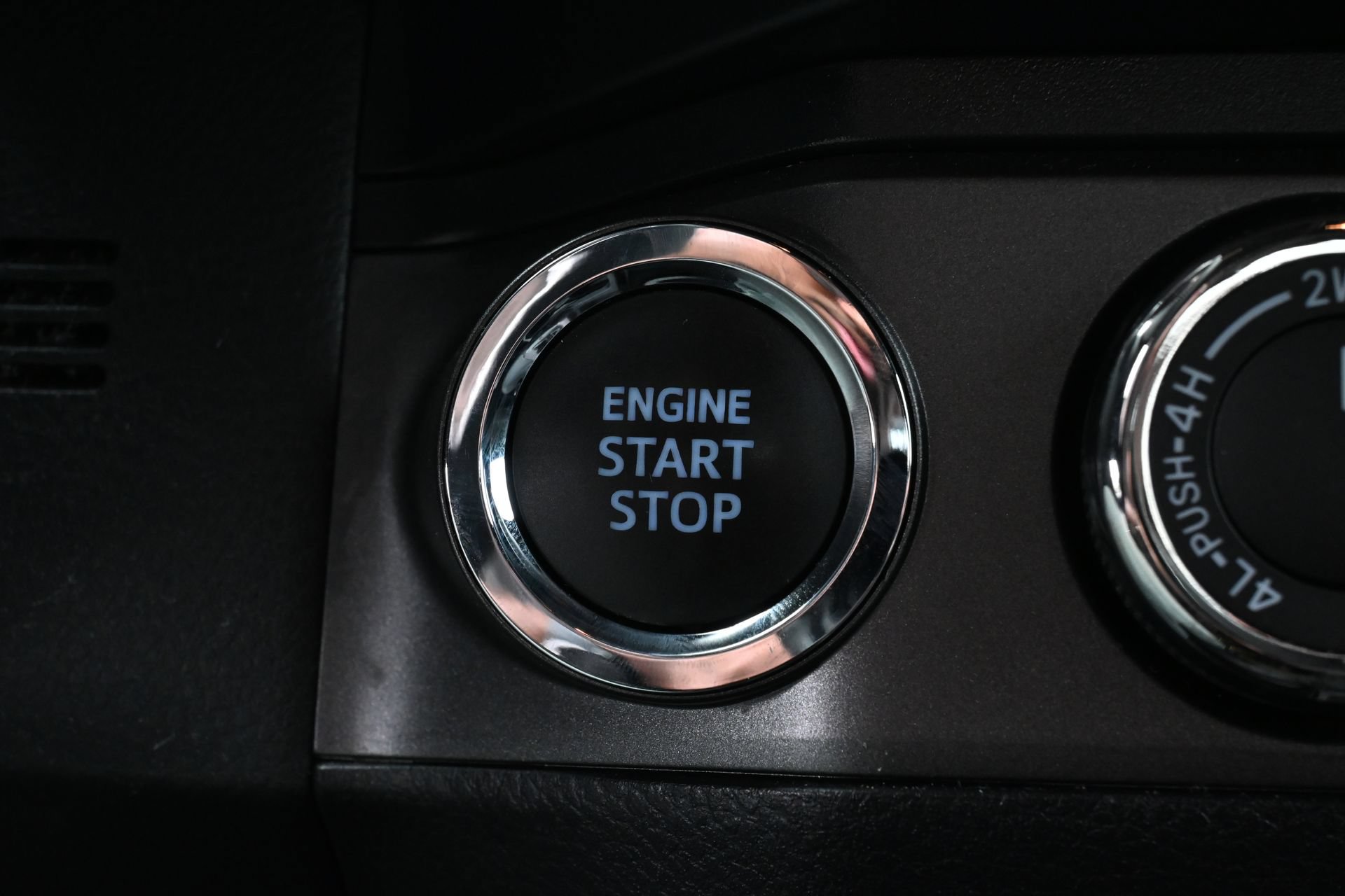 Used 2023 Toyota Tacoma TRD Pro AWD/4WD image 16