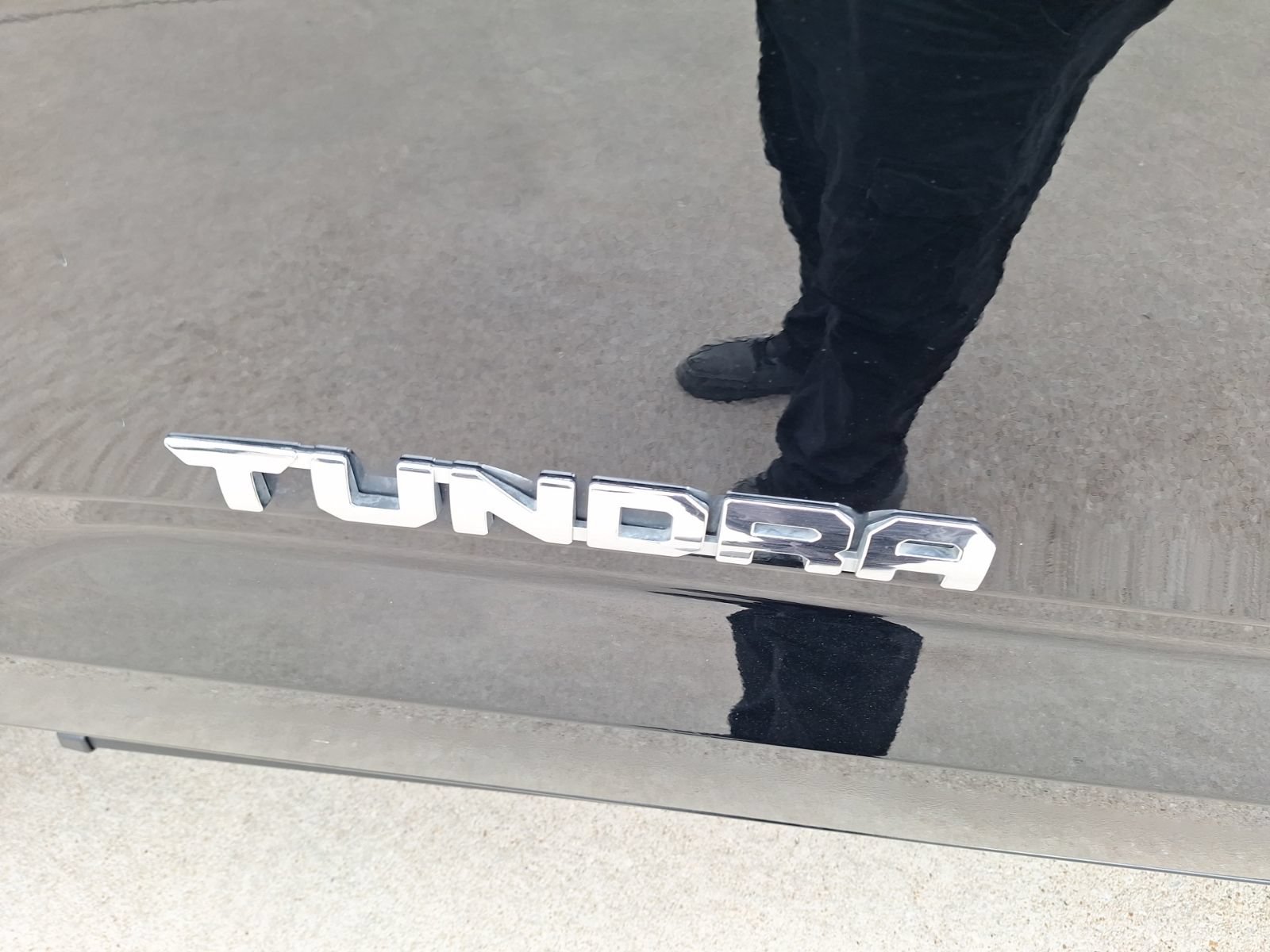 Used 2024 Toyota Tundra Limited AWD/4WD image 14