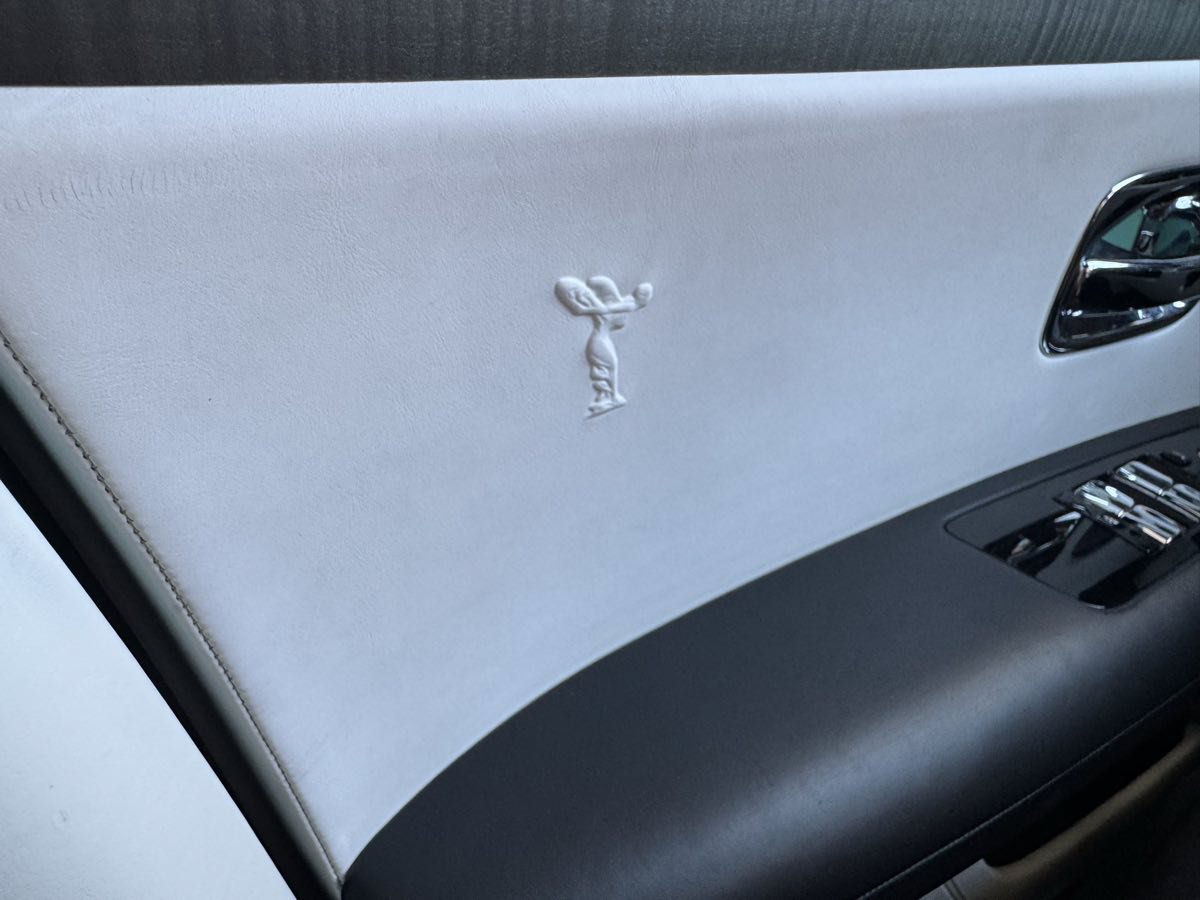 Used 2022 Rolls-Royce Ghost w/ Ghost Package AWD/4WD image 32