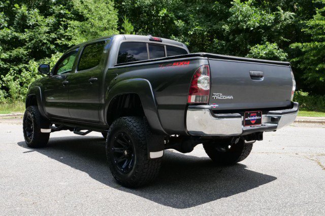 Used 2014 Toyota Tacoma PreRunner w/ SR5 Package RWD image 19