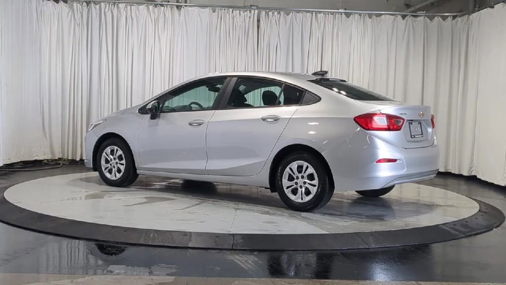 Used 2019 Chevrolet Cruze LS w/ LS Fleet Convenience Package FWD image 8