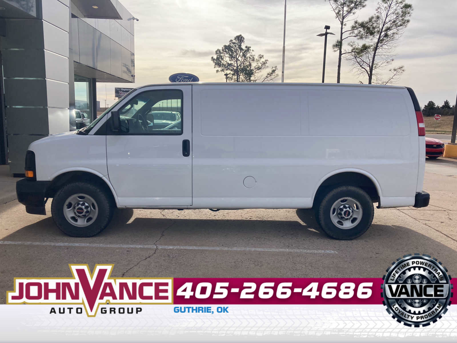 Used 2017 GMC Savana 2500 image 2
