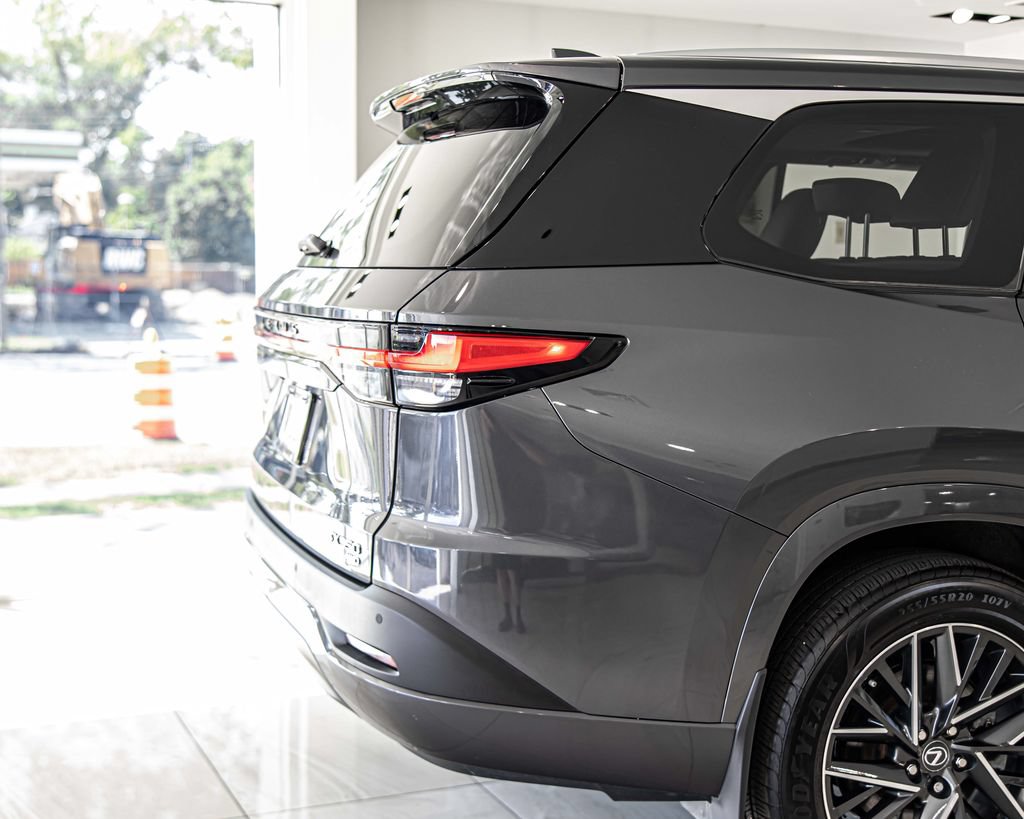Used 2025 Lexus TX 350 AWD image 12