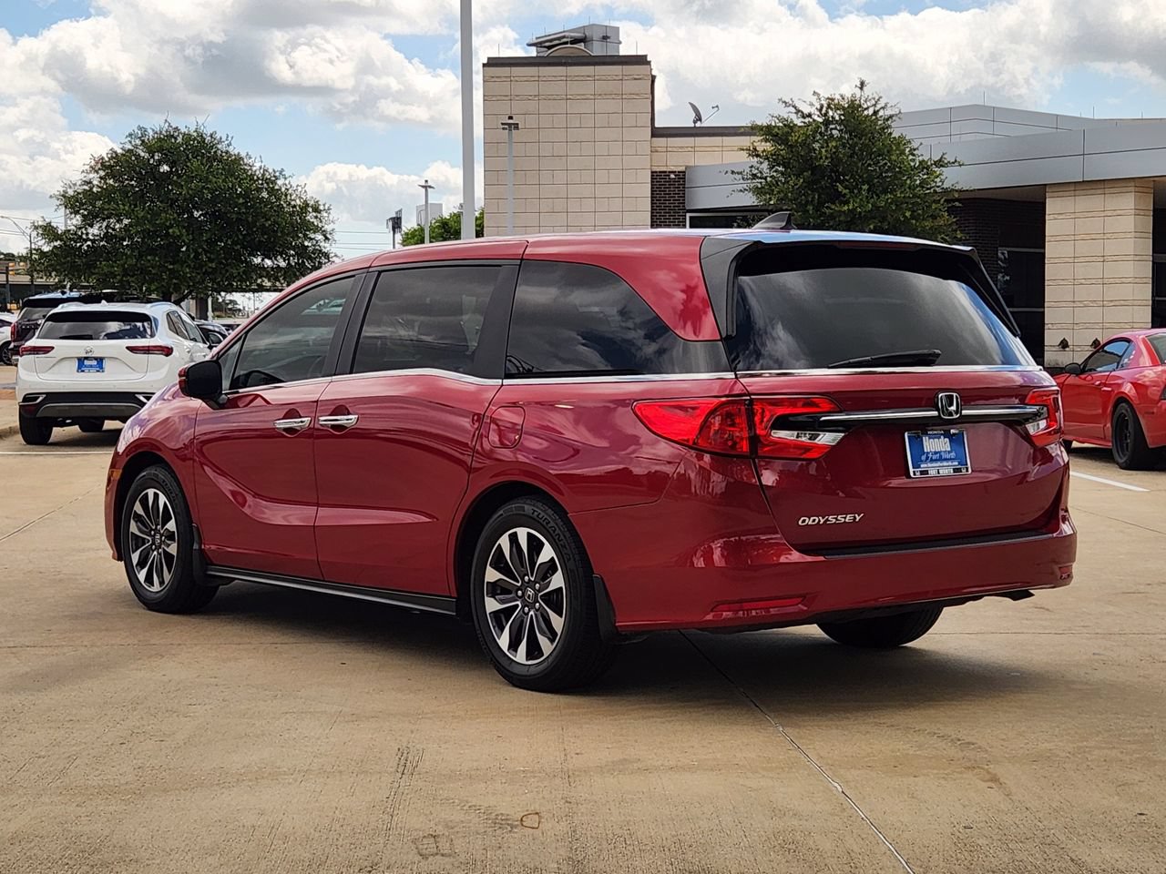 Certified 2024 Honda Odyssey EX-L image 7