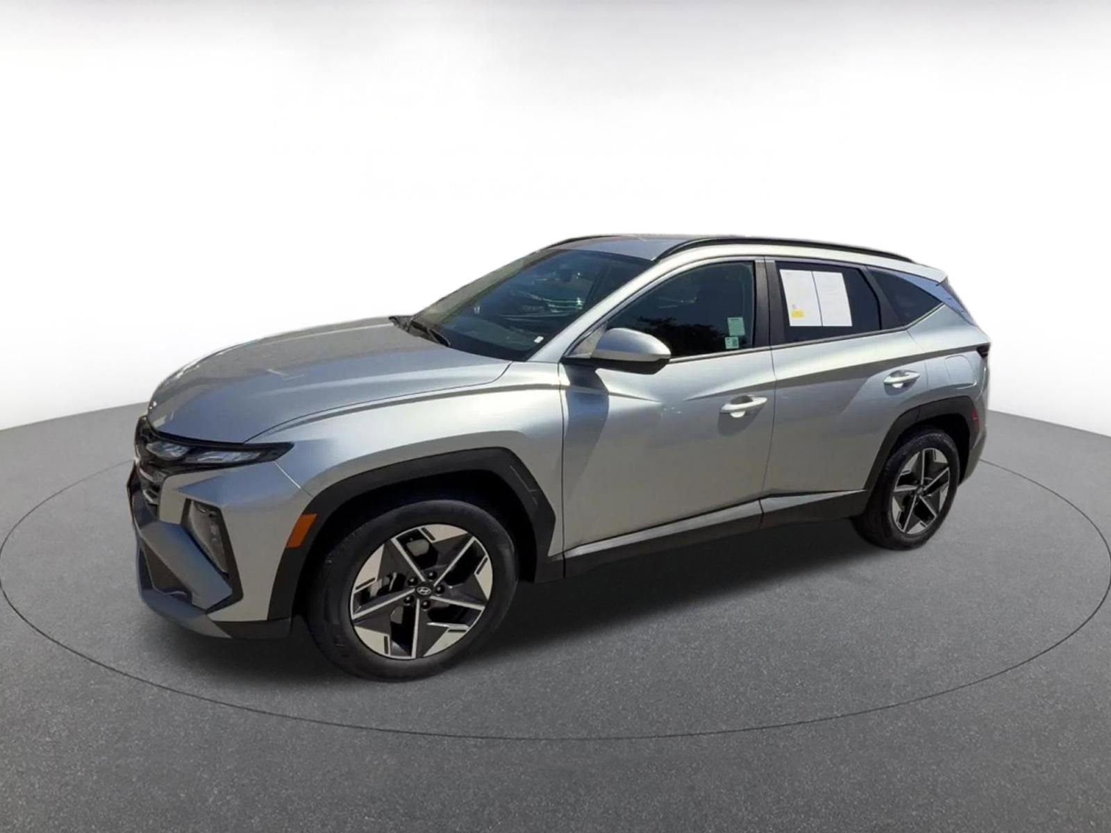 Used 2025 Hyundai Tucson SEL FWD image 8