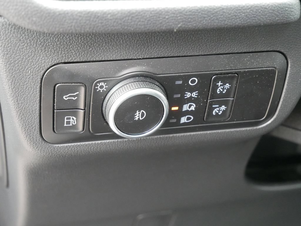 New 2025 Ford Escape SE w/ PHEV Premium Package FWD image 17
