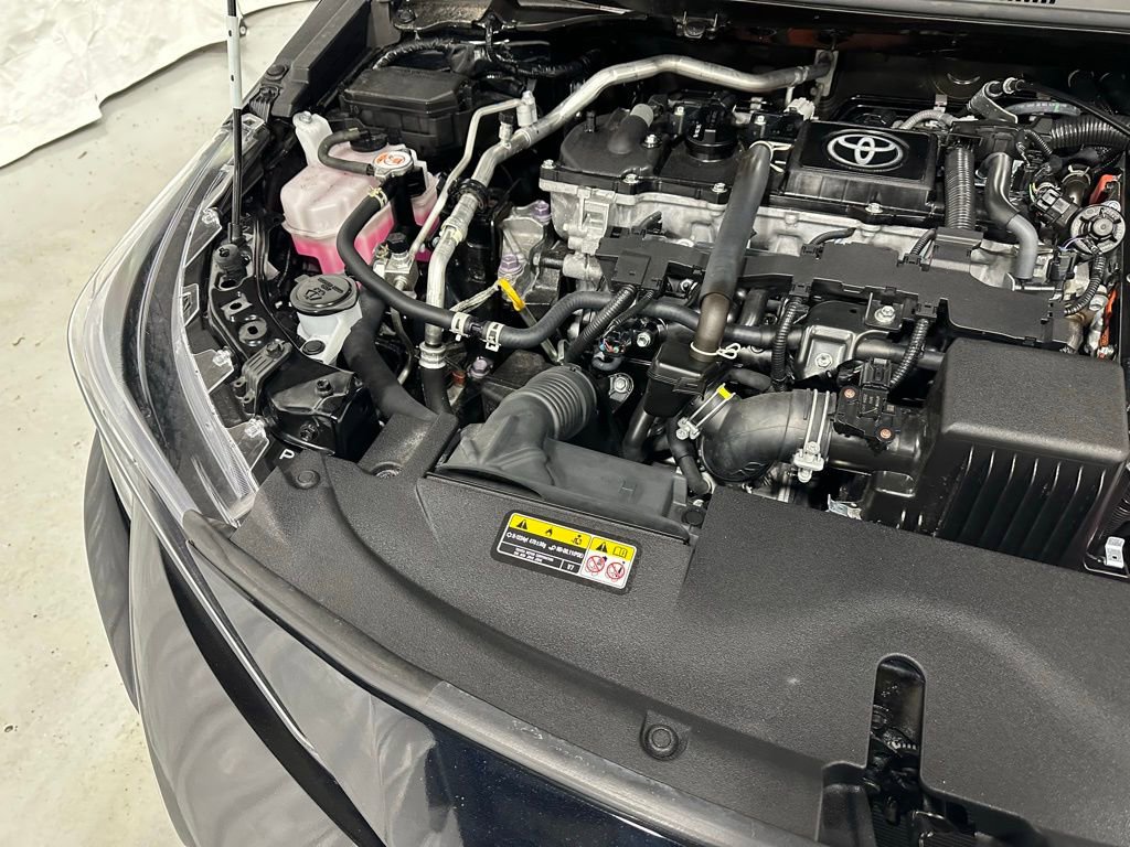 Used 2025 Toyota Corolla LE image 63