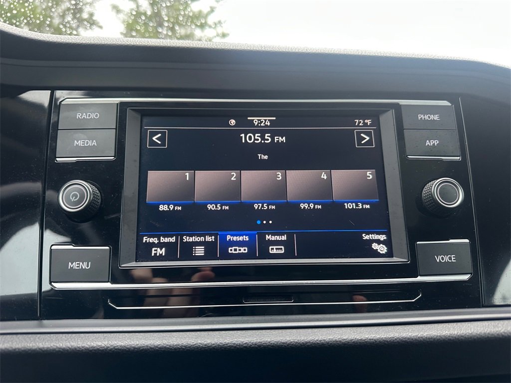 Used 2023 Volkswagen Jetta SE image 20