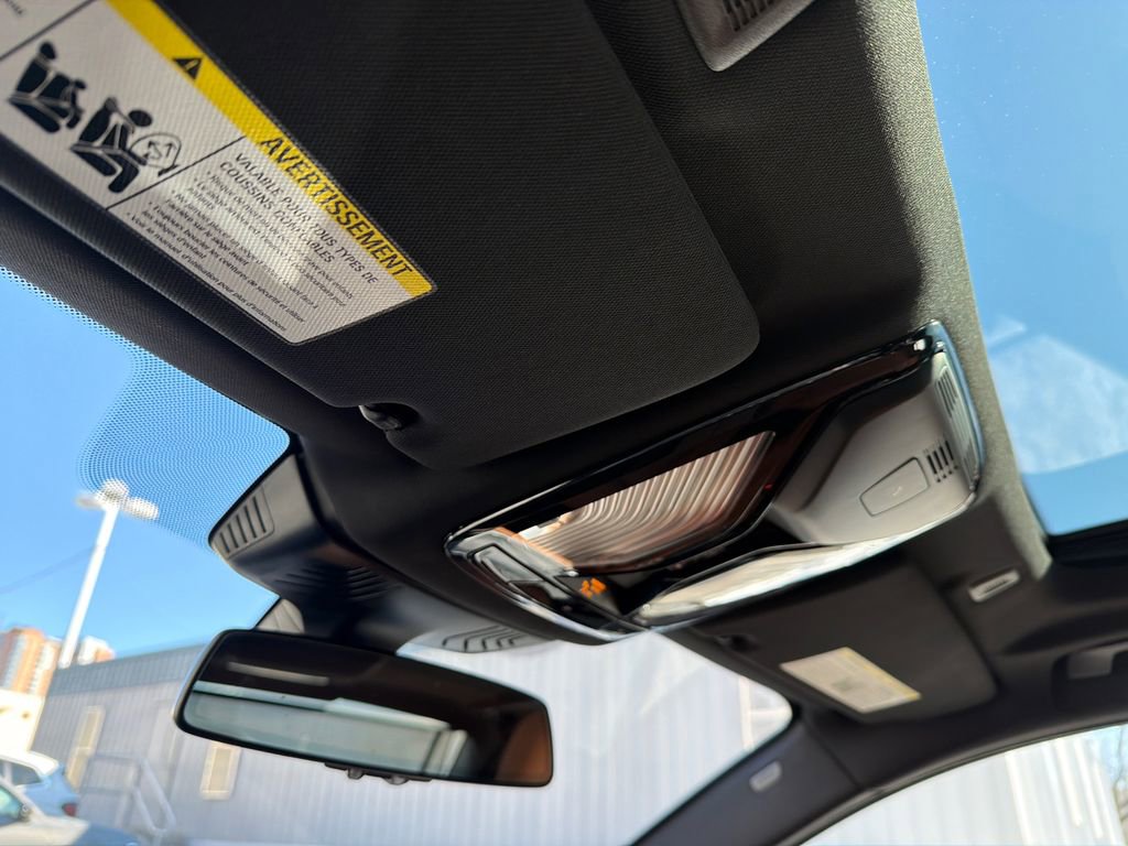 Used 2023 BMW M550i xDrive w/ Executive Package image 29