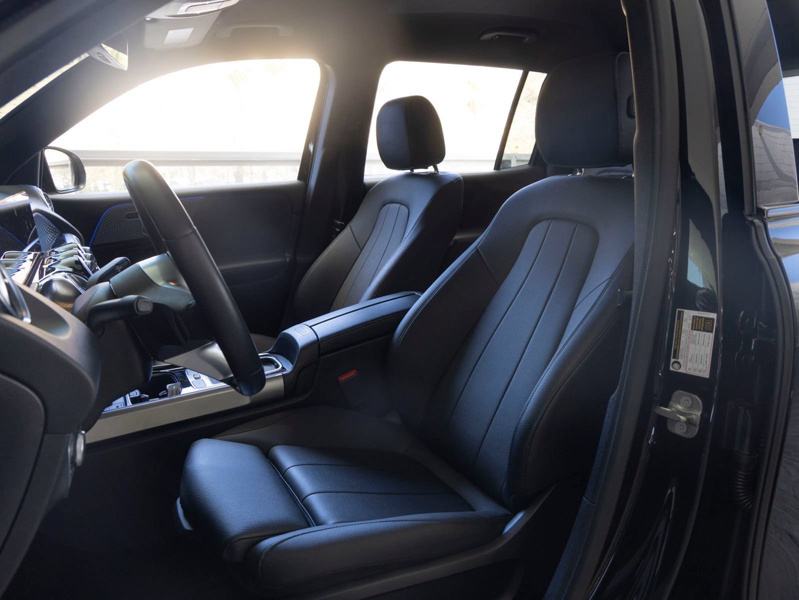 Used 2025 Mercedes-Benz GLB 250 image 13