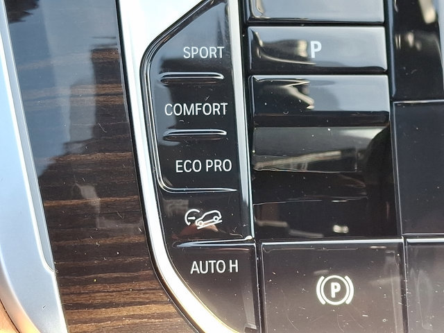 Certified 2024 BMW X5 xDrive40i w/ Premium Package image 28