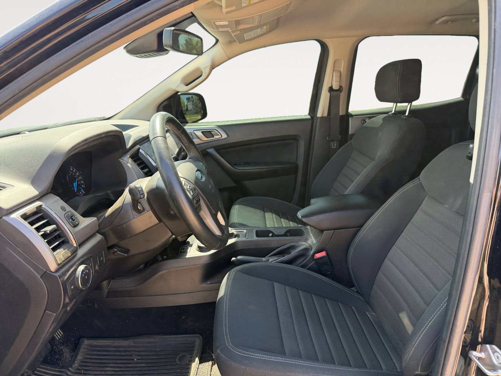 Used 2022 Ford Ranger XLT w/ Equipment Group 301A Mid AWD/4WD image 9