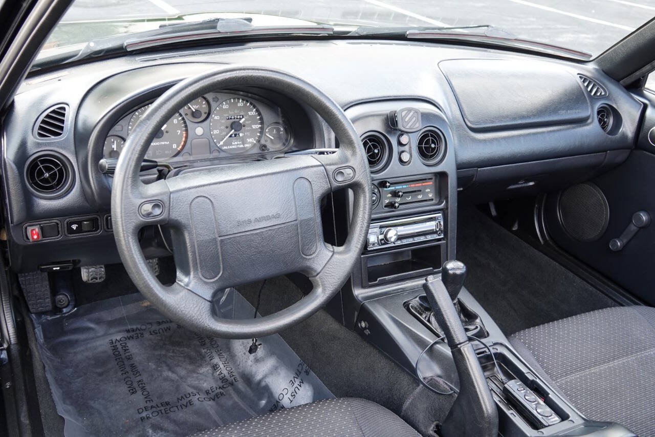 Used 1996 MAZDA MX-5 Miata RWD image 5