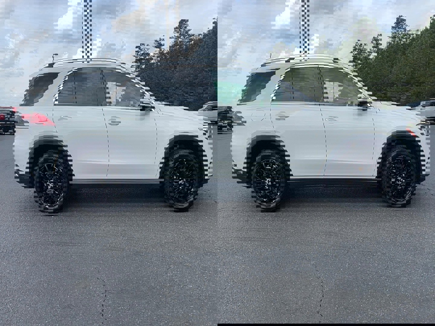 Used 2021 Mercedes-Benz GLE 350 image 4