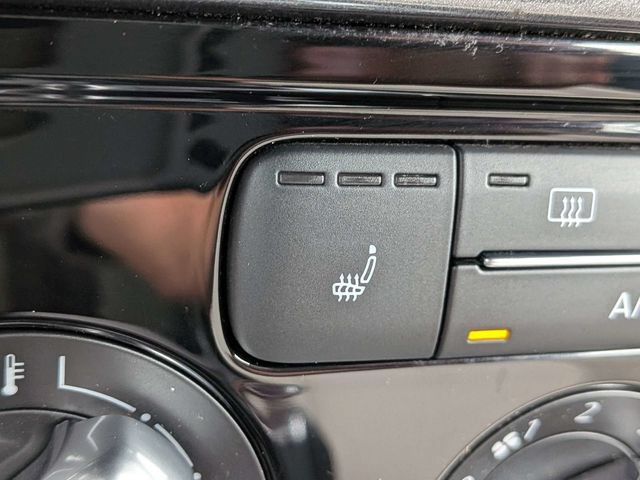 Used 2019 Volkswagen Beetle 2.0T S FWD image 21