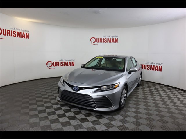 Used 2022 Toyota Camry LE image 2