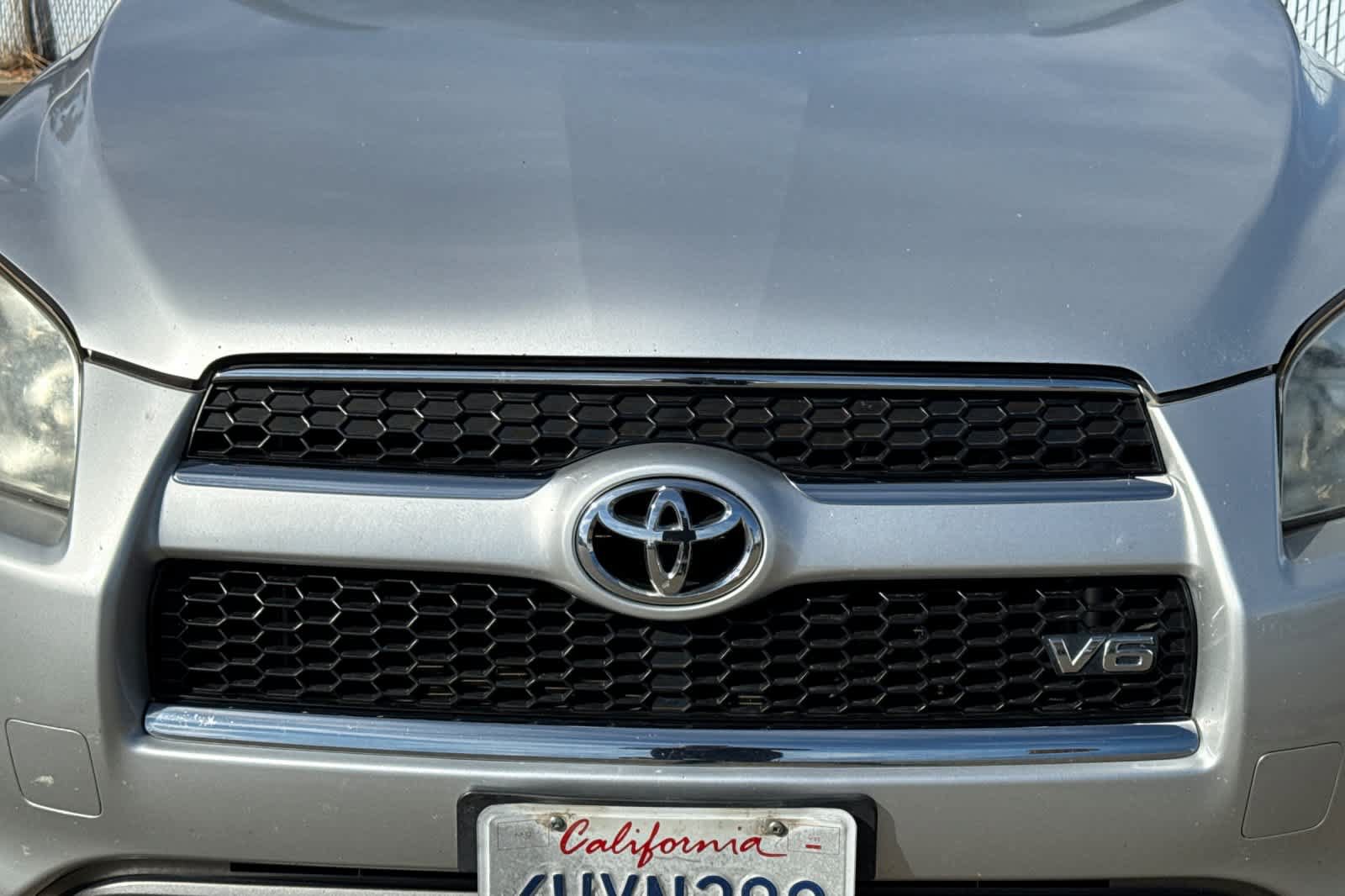 Used 2012 Toyota RAV4 Limited w/ Navigation Value Pkg AWD/4WD image 13