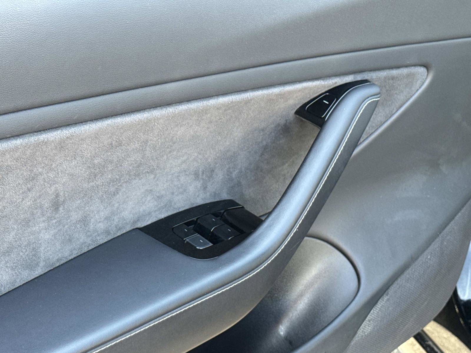 Used 2018 Tesla Model 3 Mid Range image 18