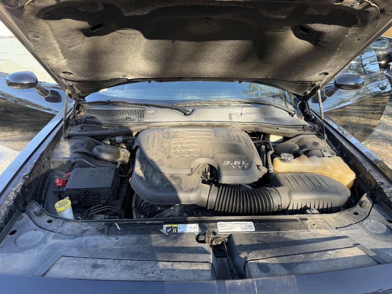 Used 2015 Dodge Challenger SXT Plus RWD image 16