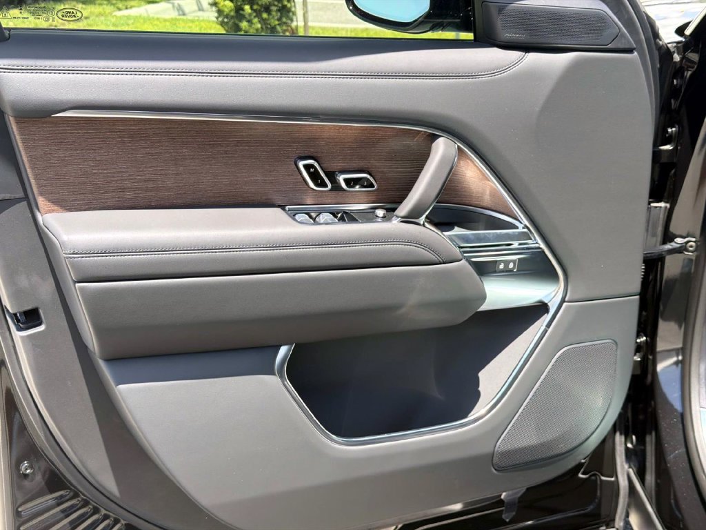 New 2026 Land Rover Range Rover SE AWD/4WD image 15