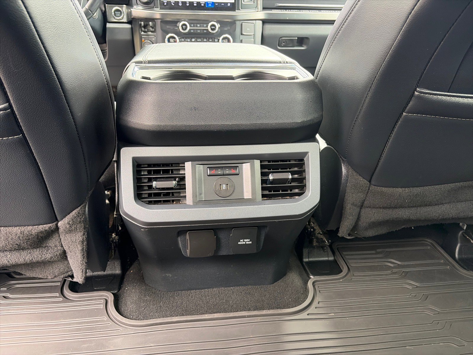 Used 2024 Ford F350 Lariat w/ Lariat Ultimate Package AWD/4WD image 12