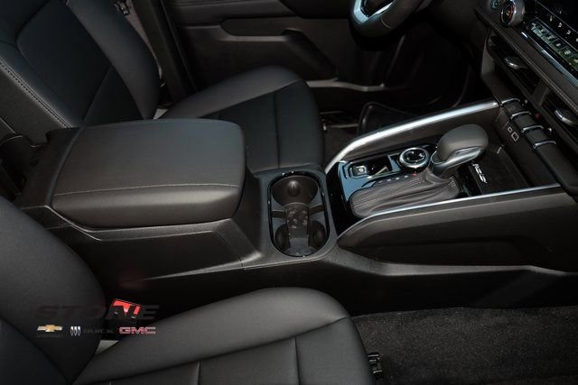 Used 2025 Chevrolet Colorado LT w/ LT Convenience Package AWD/4WD image 20