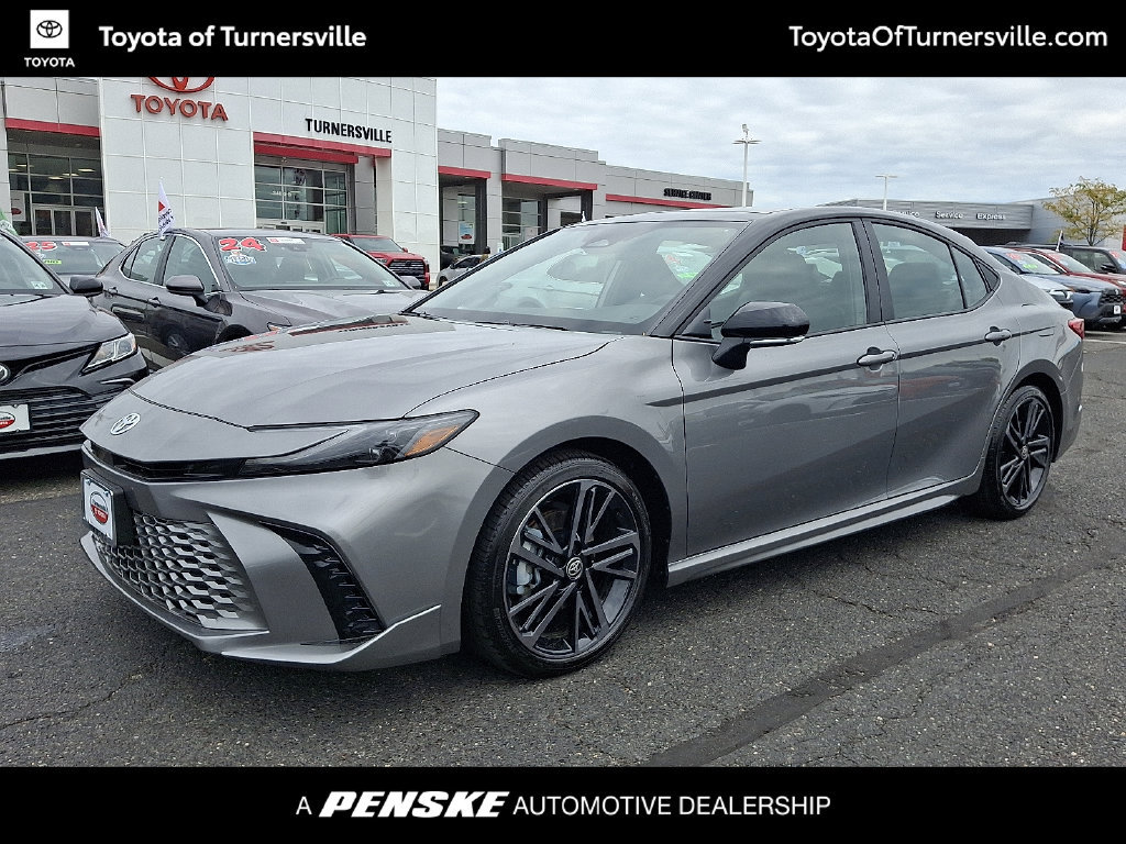 Used 2026 Toyota Camry XSE FWD image 1