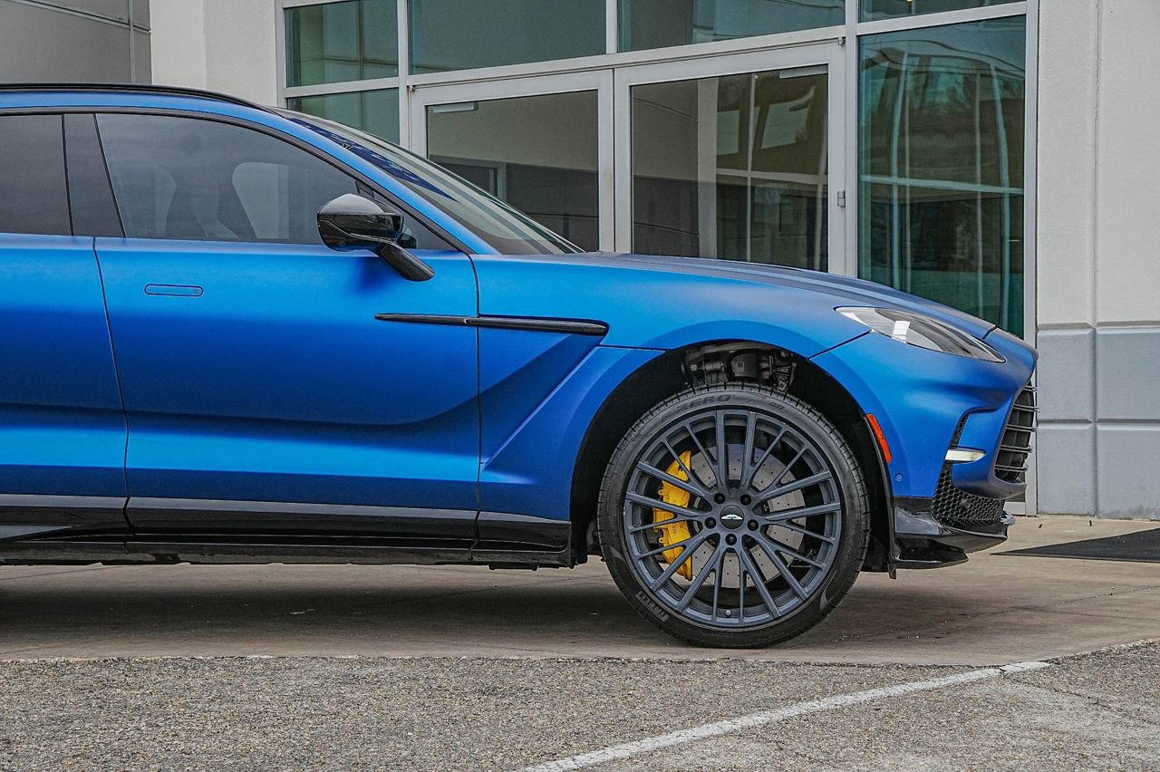 Used 2023 Aston Martin DBX 707 image 8