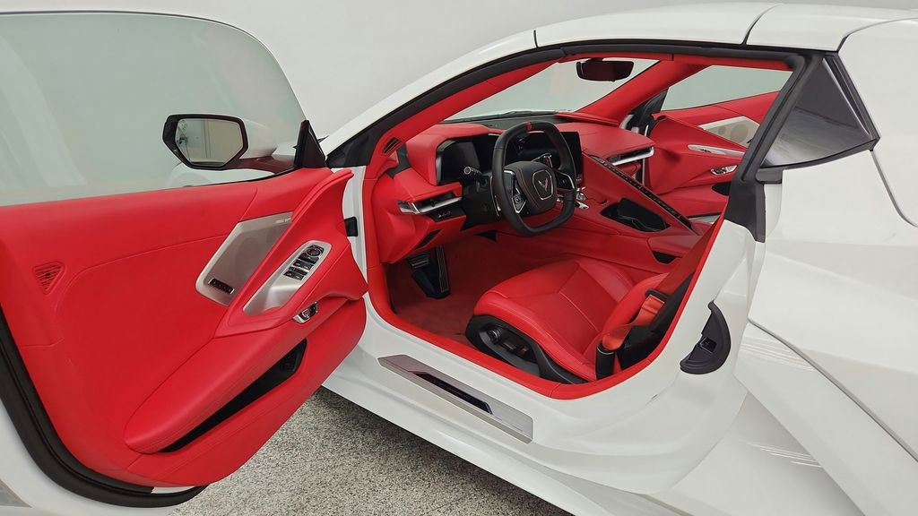 Used 2023 Chevrolet Corvette Stingray Premium Conv w/ Z51 Performance Package RWD image 38