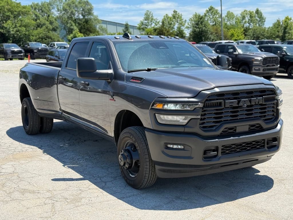 New 2026 RAM 3500 Tradesman AWD/4WD image 4