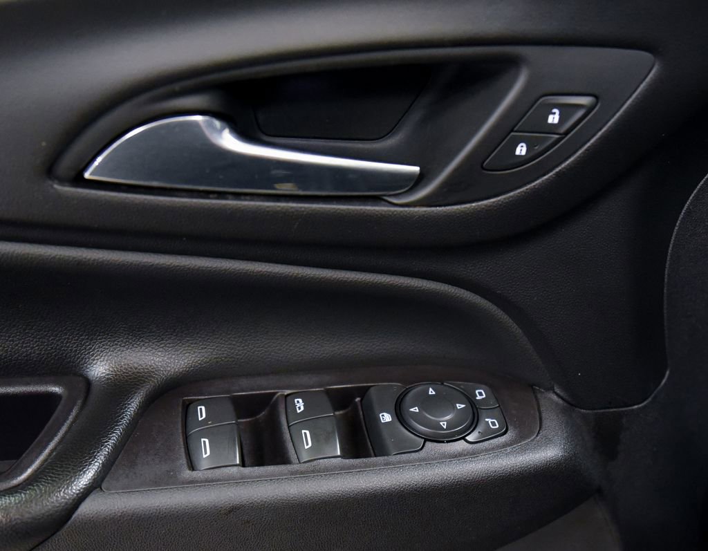 Used 2020 Chevrolet Equinox LT image 15