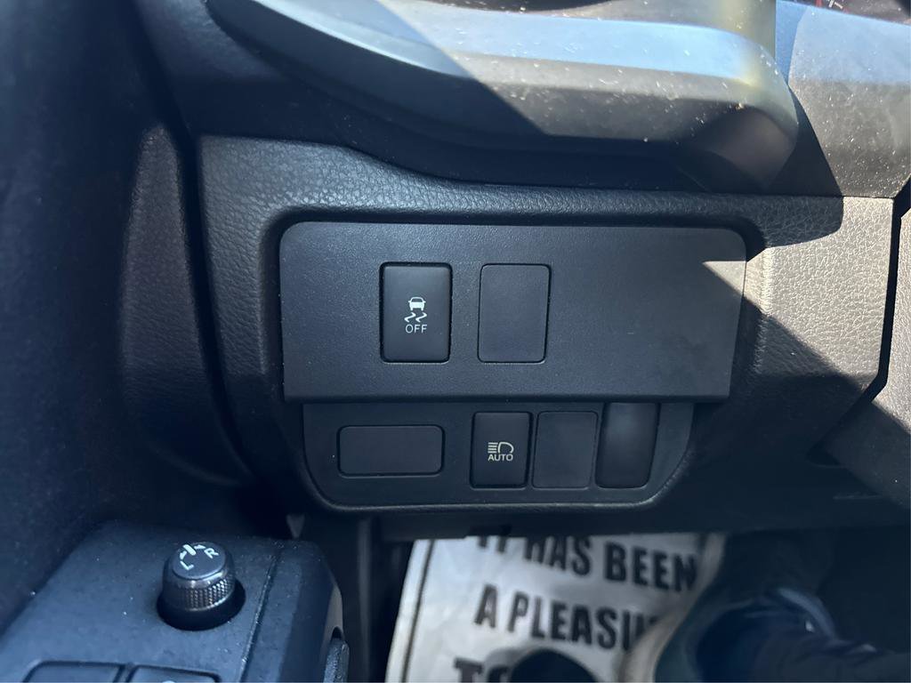 Used 2021 Toyota Tacoma SR image 34