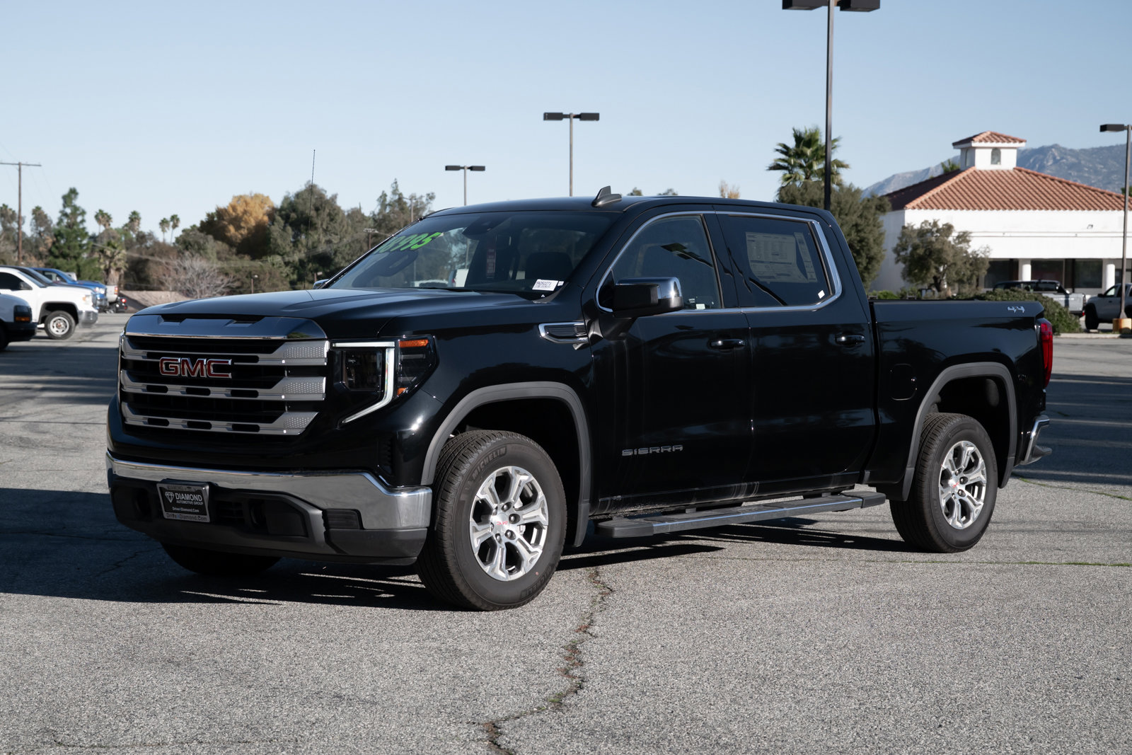 New 2024 GMC Sierra 1500 SLE w/ Preferred Package image 15