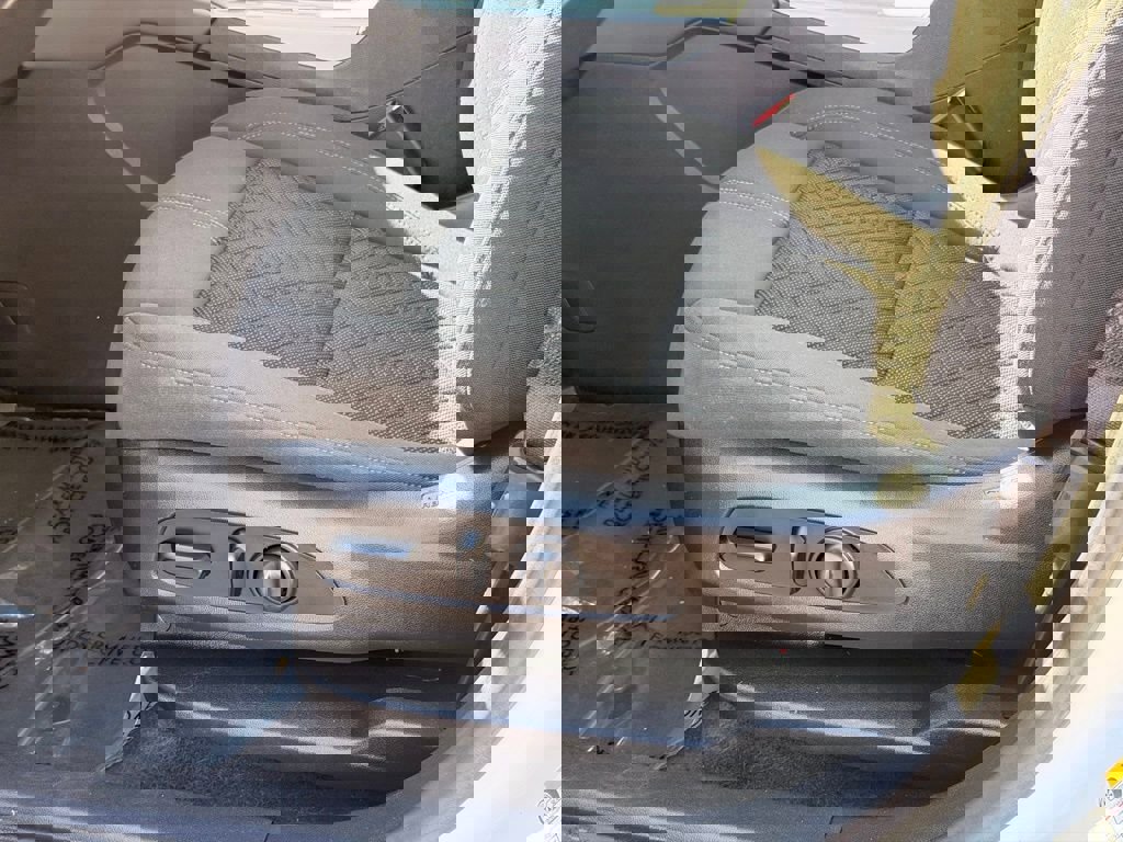 Used 2021 Chevrolet Blazer LT image 23