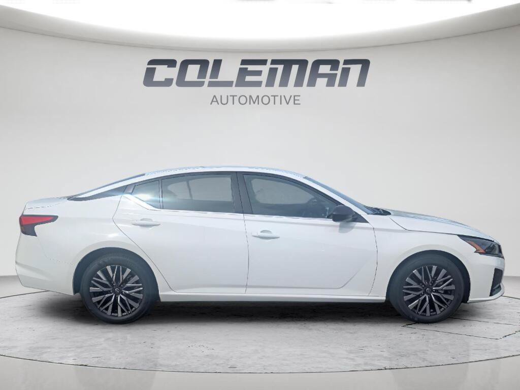 New 2026 Nissan Altima 2.5 SV FWD image 3