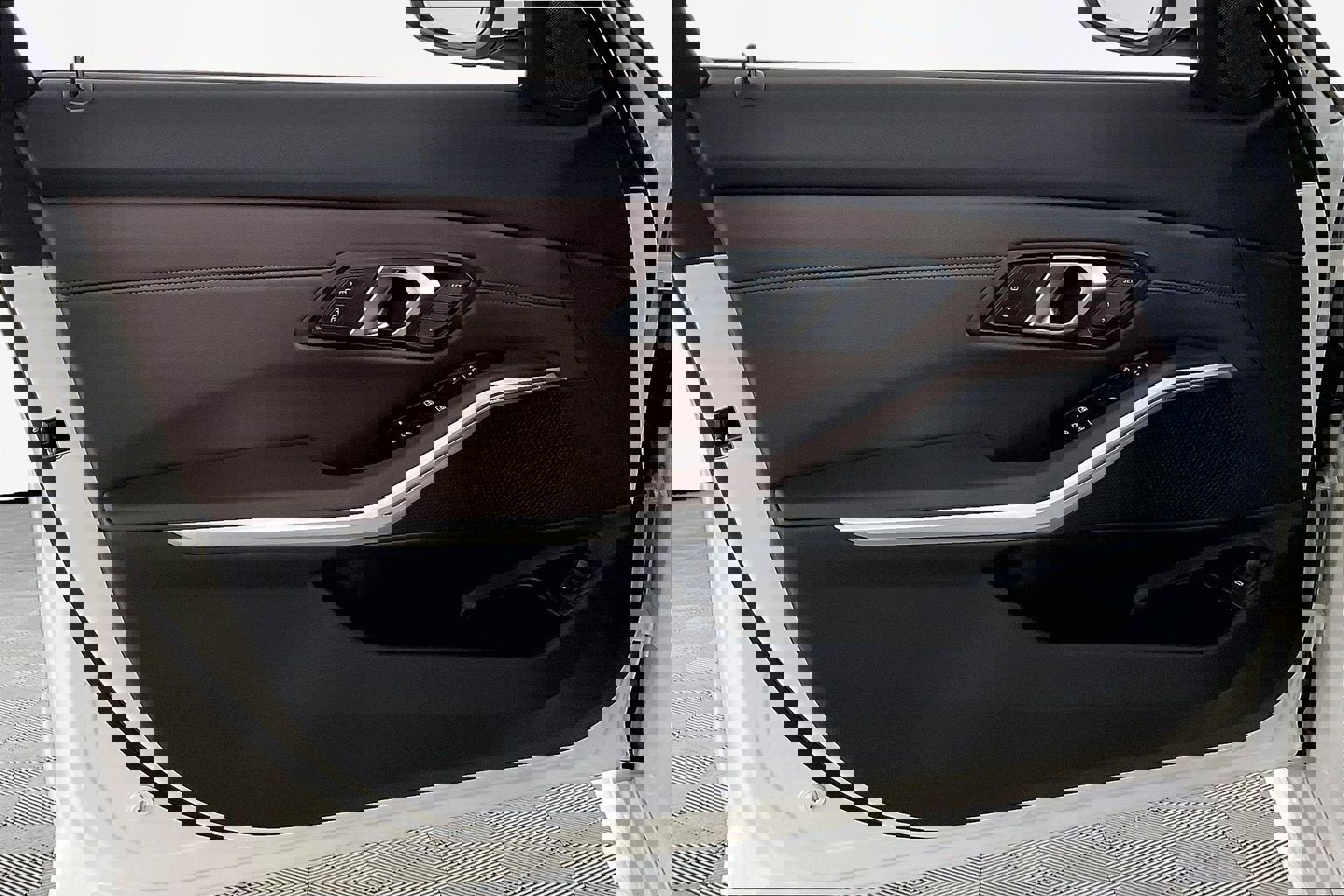 Certified 2025 BMW 330i xDrive Sedan w/ Premium Package image 23