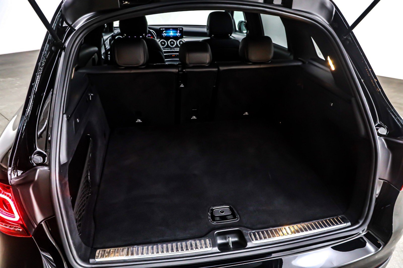 Used 2022 Mercedes-Benz GLC 300 GLC 300 SUV image 24